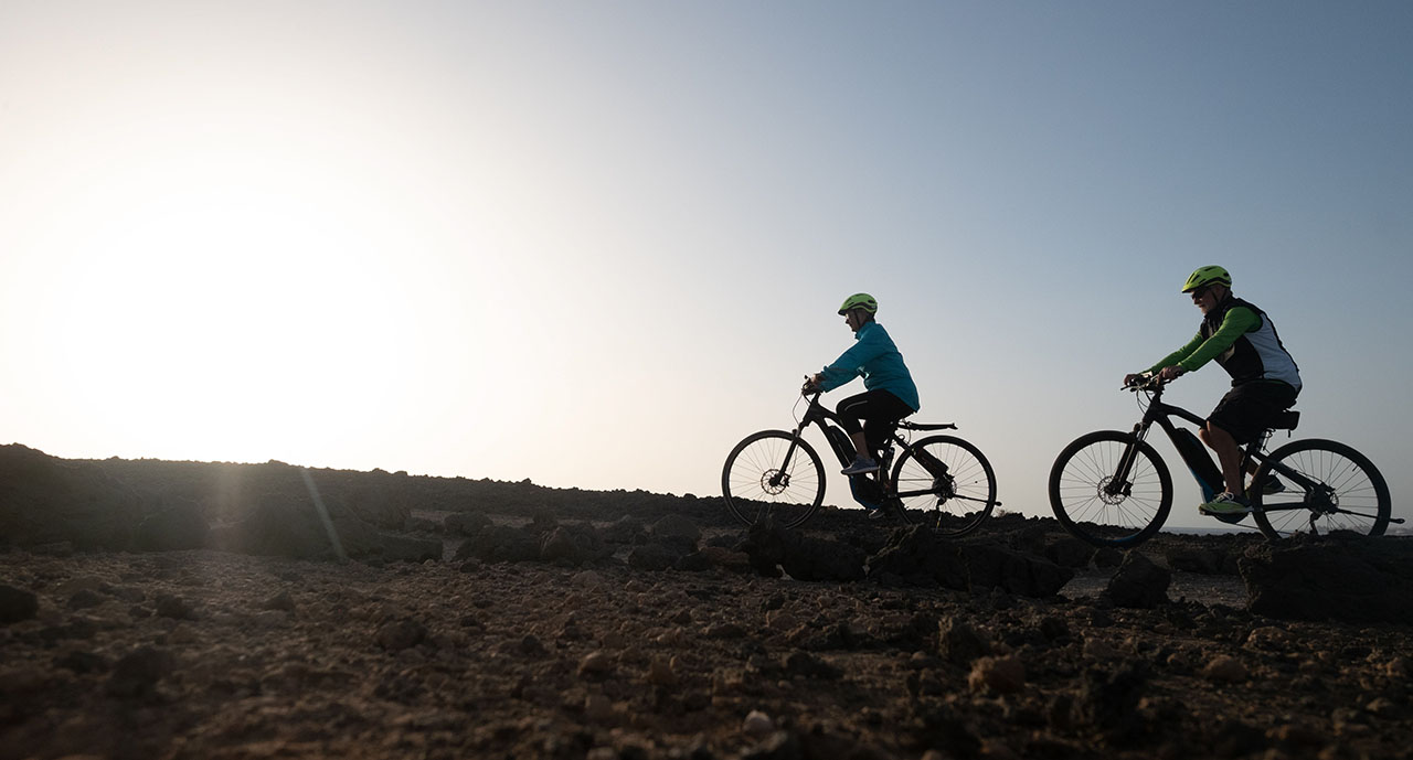 stay hydrated while cycling